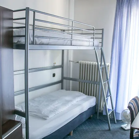 Berliner Hof Hotel 3*
